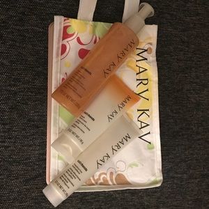 Mary Kay satin hands set - Peach Fragrance